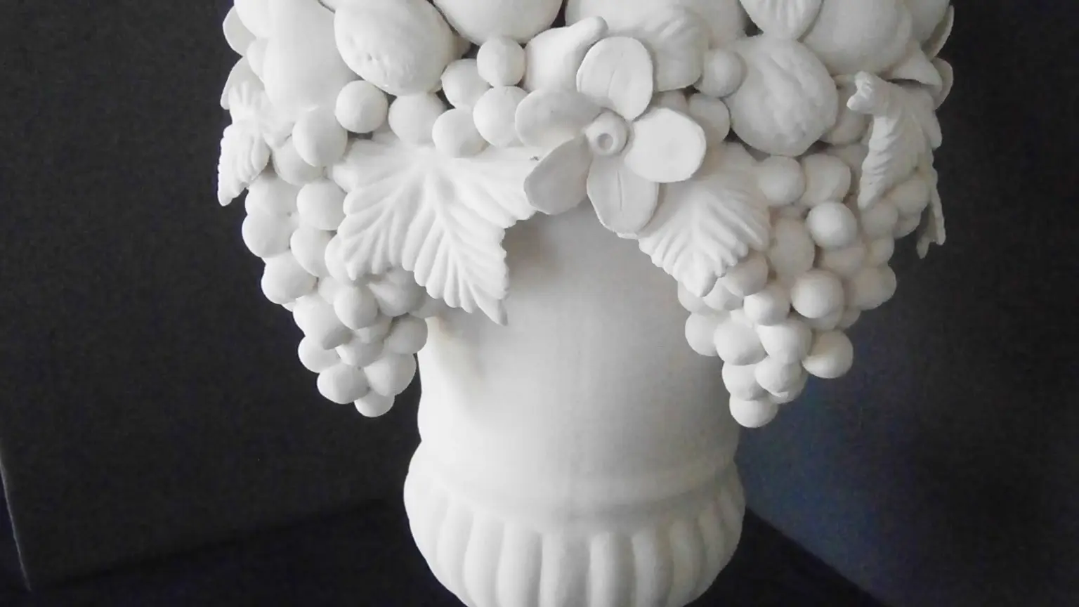 Vase Medicis avec fruits