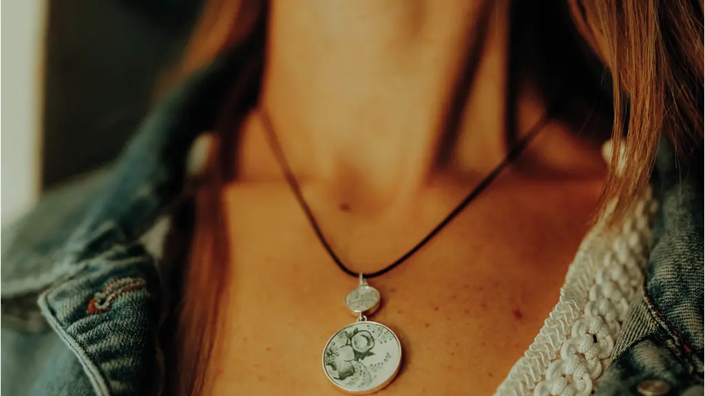 Pendentif fleurs