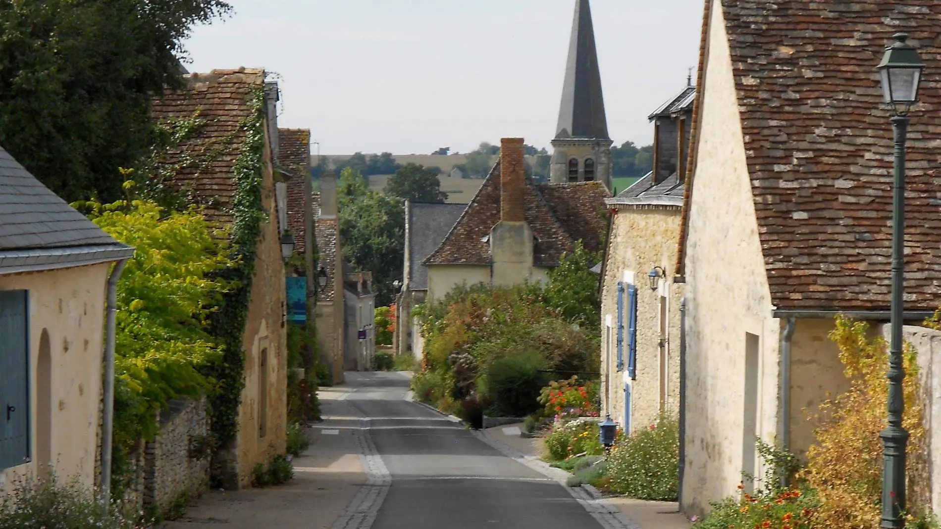 Rue-de-l'église-Maigné