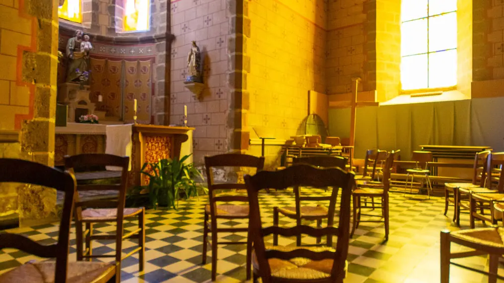 Brûlon-Intérieur-église