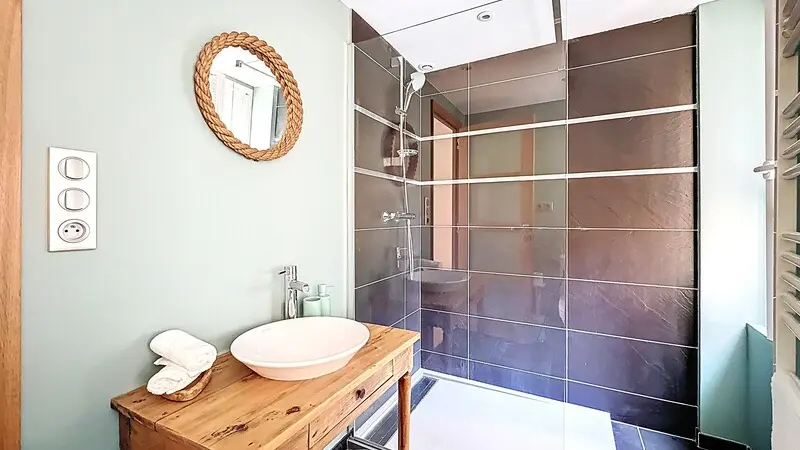 4-meuble-granville-rose-du-roc