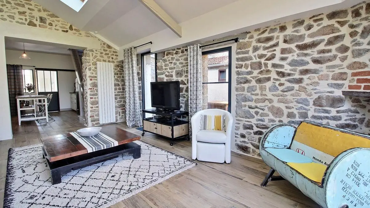 4-carolles-meuble-le-cottage-de-la-baie