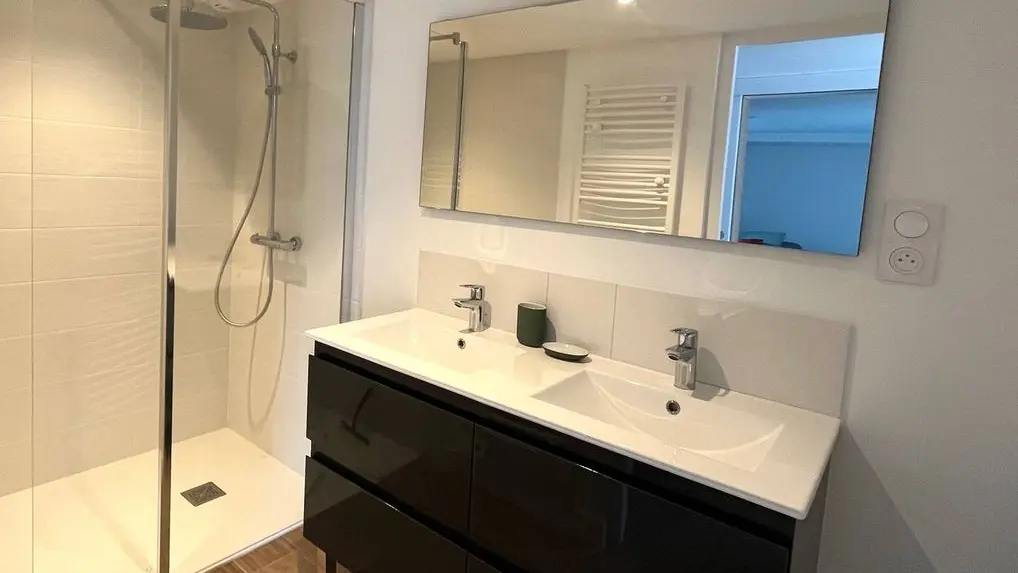 5-saint-pair-sur-mer-meuble-la-folliote