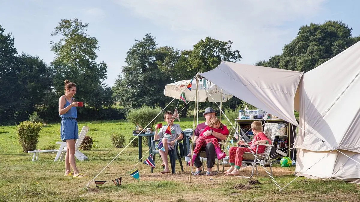 7-saint-aubin-des-preaux-camping-lez-eaux