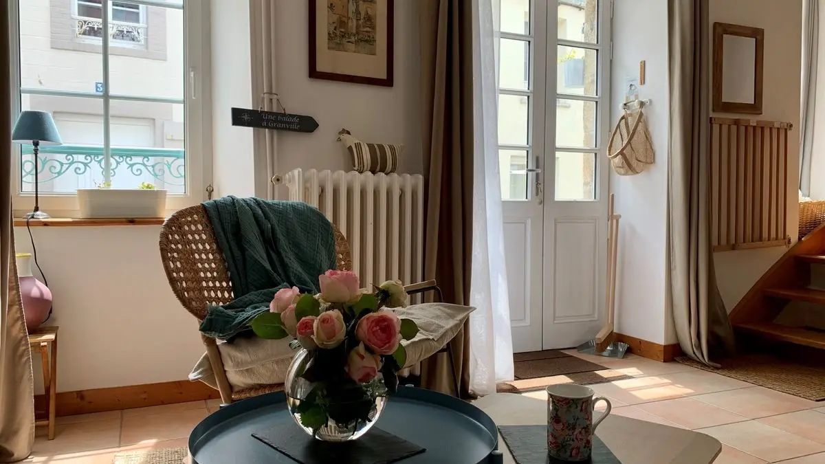 8-granville-meuble-fleur-marine