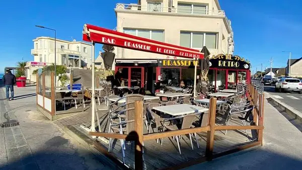 0-saint-martin-de-brehal-le-retro