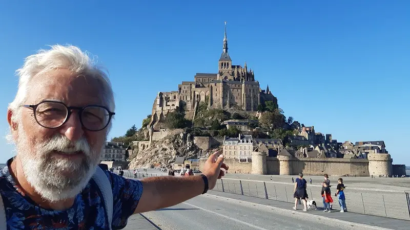 001-MICHEL JEANNE