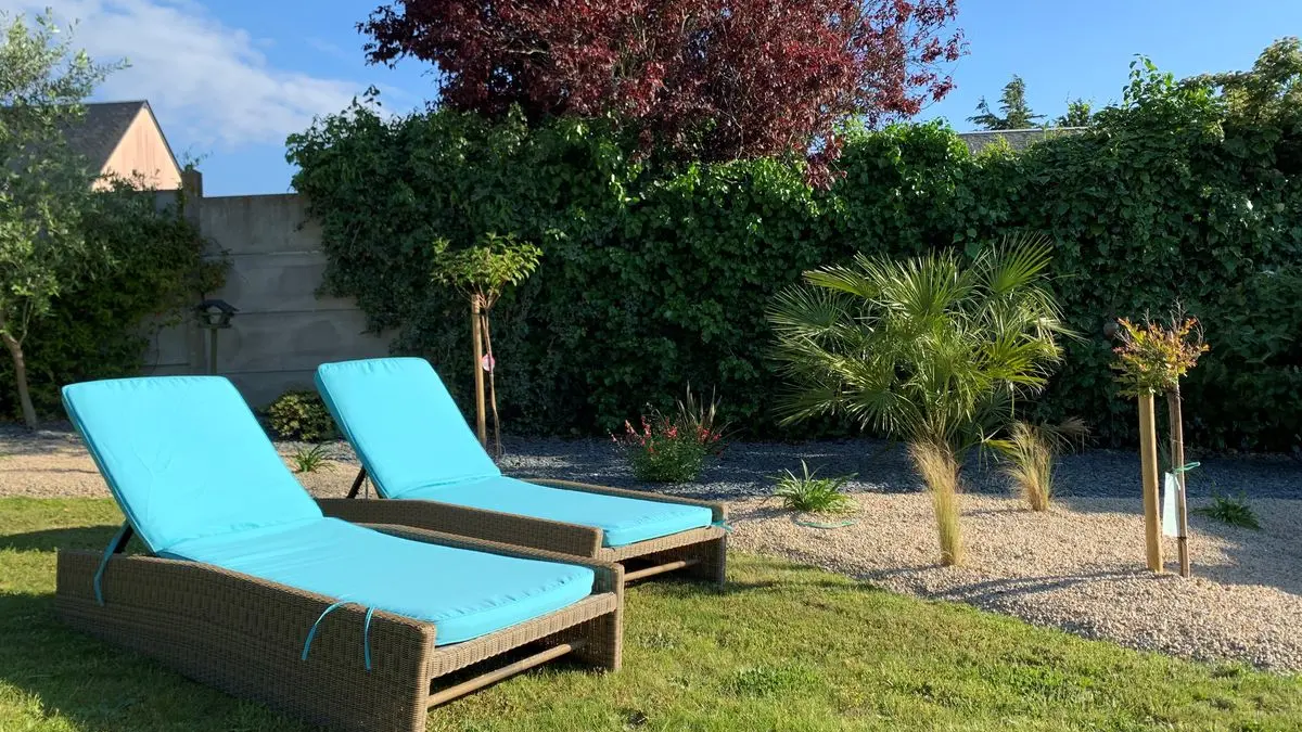 1-meuble-l-annexe-donville-les-bains