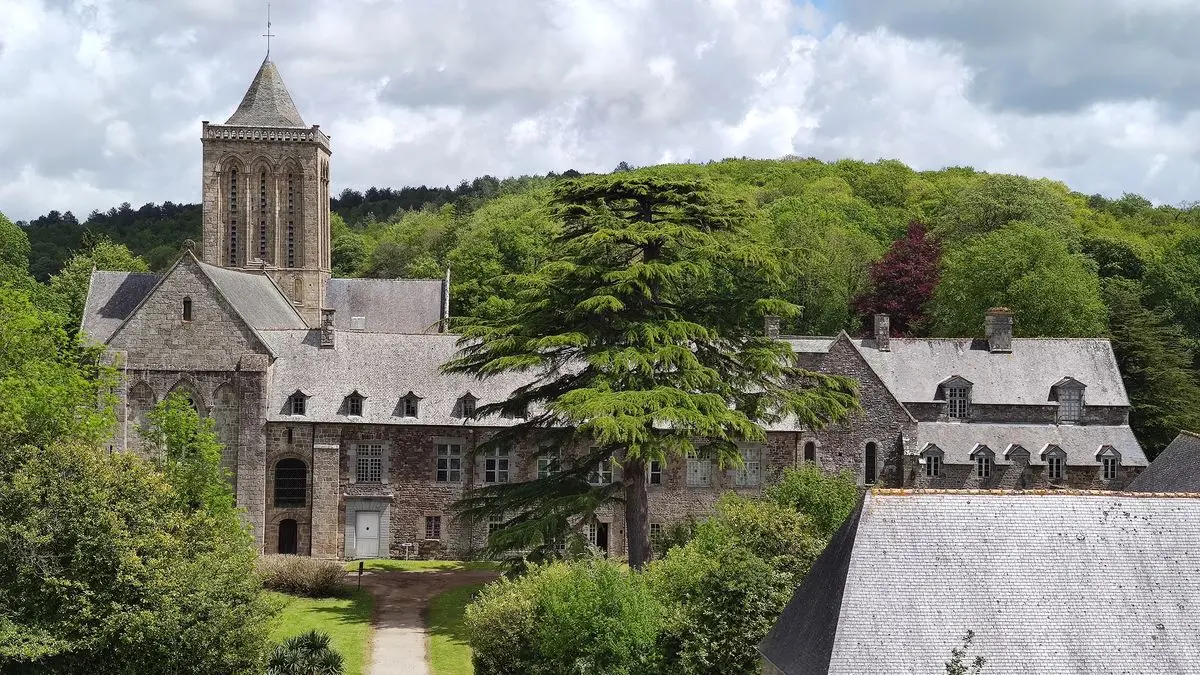 1-abbaye-la-lucerne-d-outremer©Fondation Abbaye de La Lucerne d'Outremer