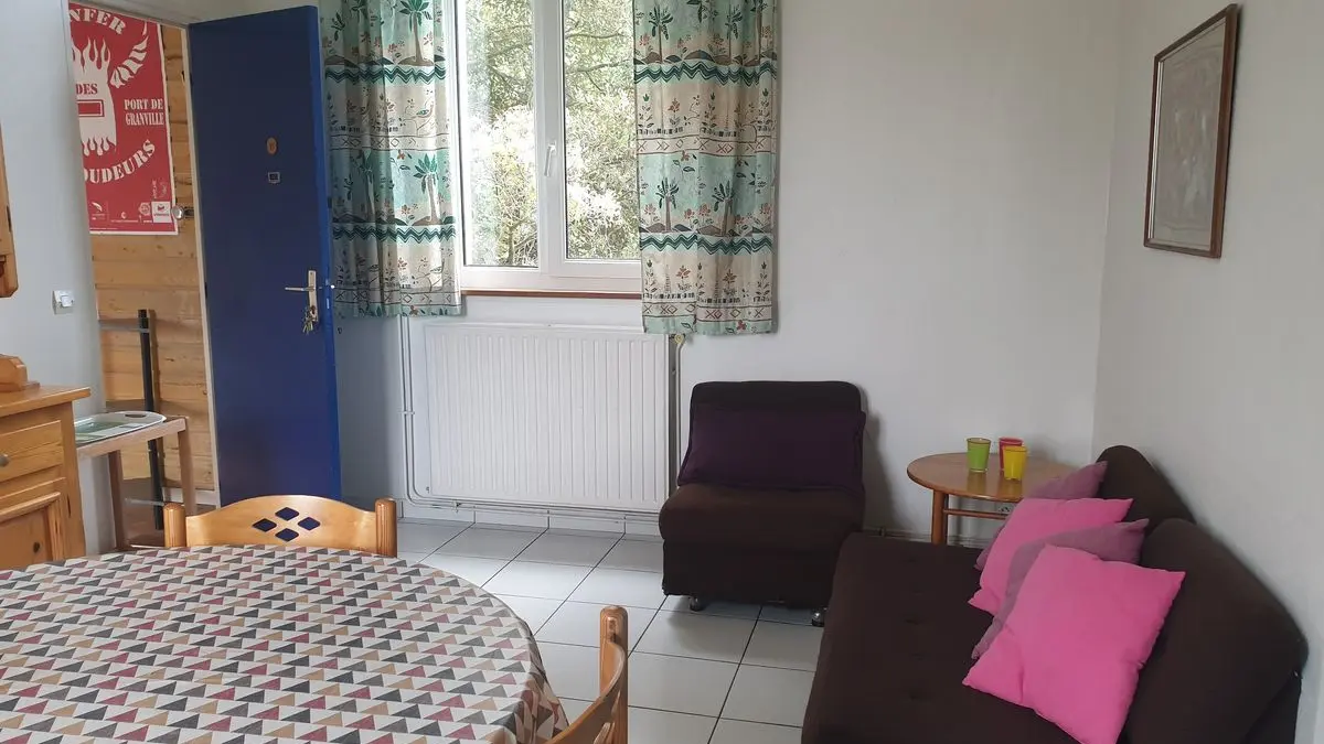 1-les-chardons-bleus-n21-donville-les-bains