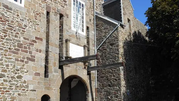 10-grand'porte et pont-levis