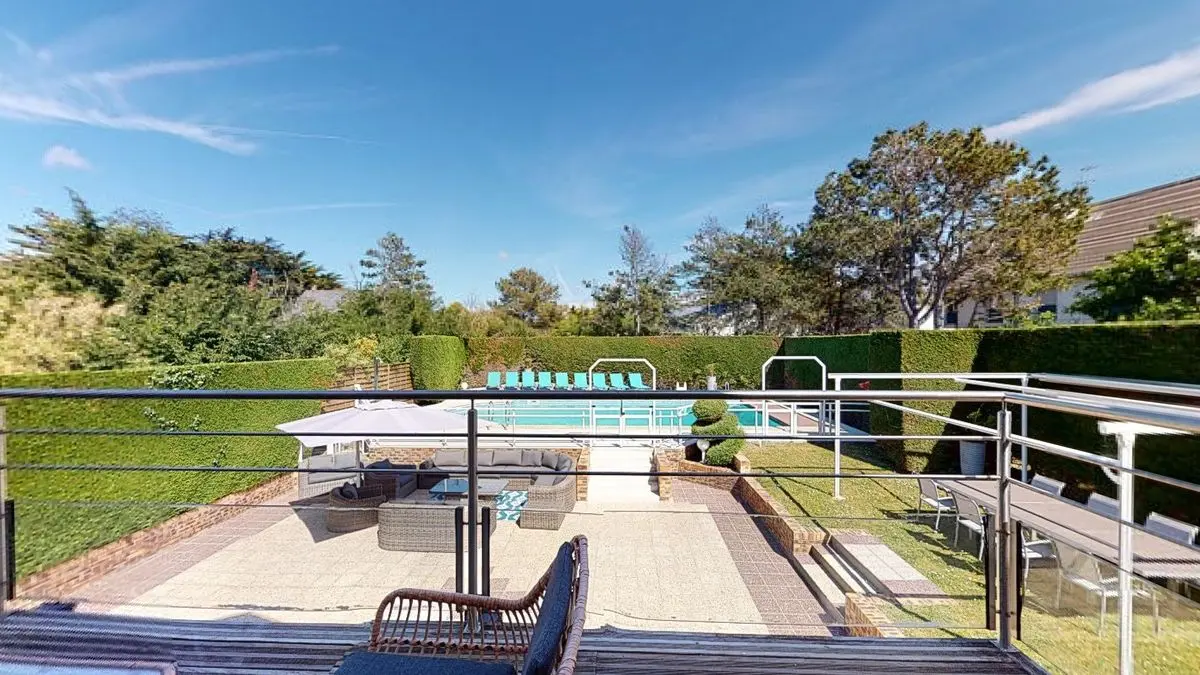 10-meuble-villa-amare-saint-pair-sur-mer