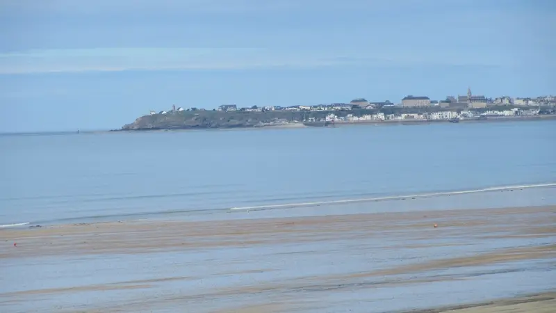 14-jullouville-meuble-villa-caprice-hubert-bassard