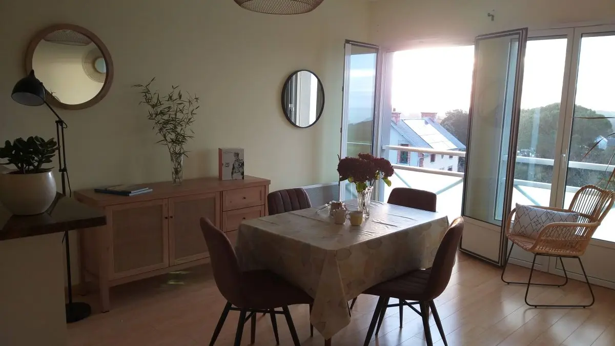 2-carolles-meuble-duplex-avec-vue-sur-mer