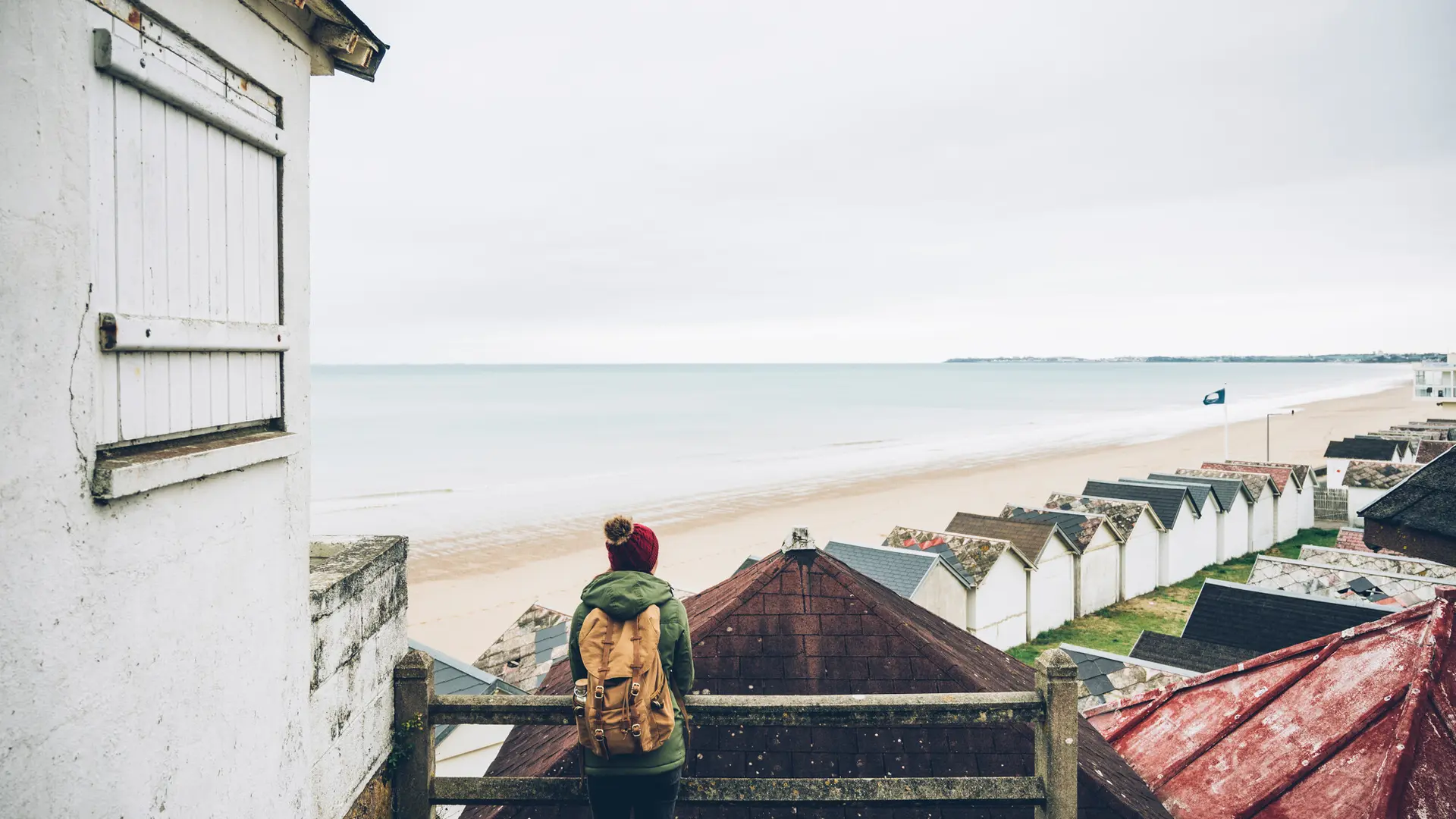 2019_Carolles_cabines_4-Maxime_Coquard_pour_Best_Jobers_Latitude_Manche.jpg-2000px