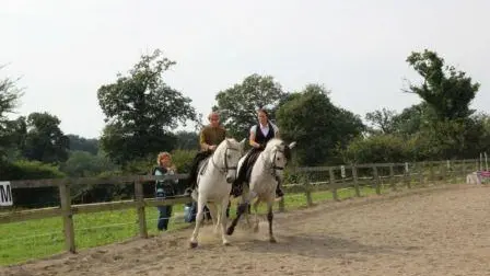 2013_Centre_Equestre_La_Chapelle_Cécelin3@C.Desmottes