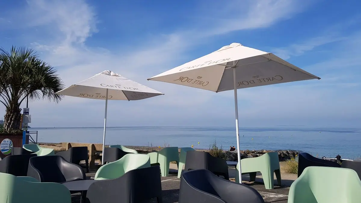 3-le-ptit-baigneur-donville-les-bains