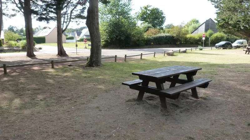 Agon-Coutainville - Aire de jeux - Aires de pique nique et Terrain pétanque - Mare de l'Essay (17)