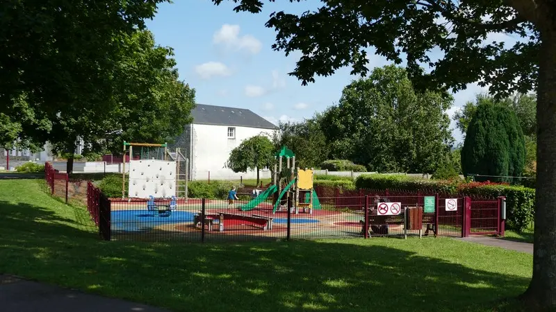 Aire de jeux quettreville sur sienne salle des fetes (1)