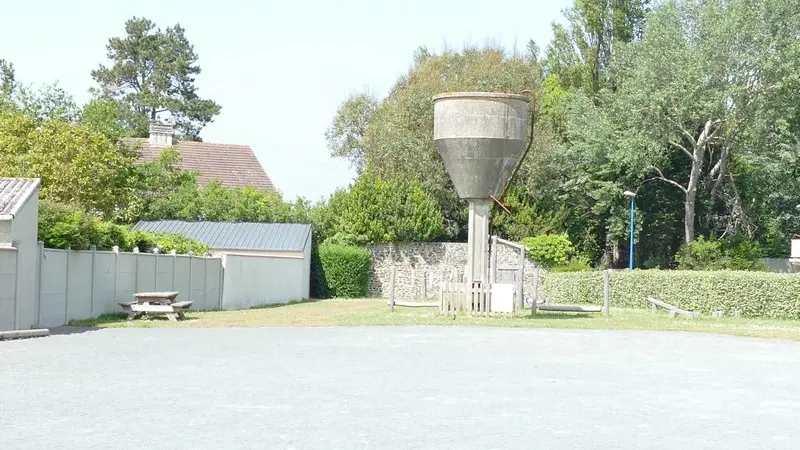 Aire de pique nique derrière OT Blainville (2)