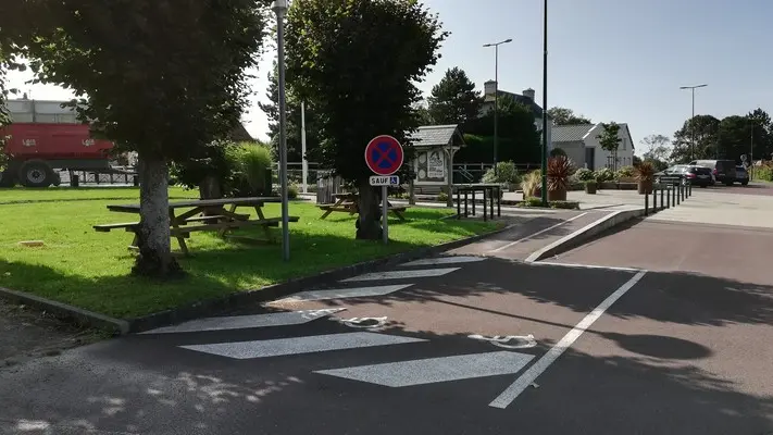 Aire de pique nique saint malo de la lande (10)