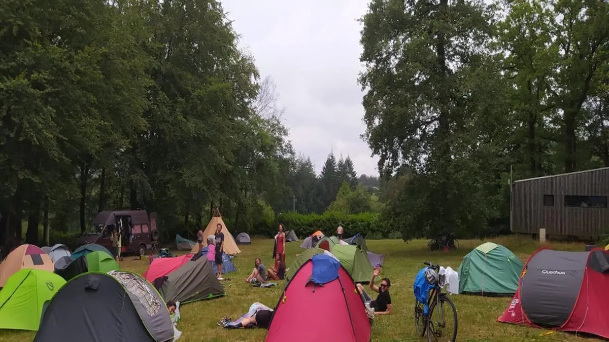 Camping Etape en foret St Sever Calvados (TIS) (1)