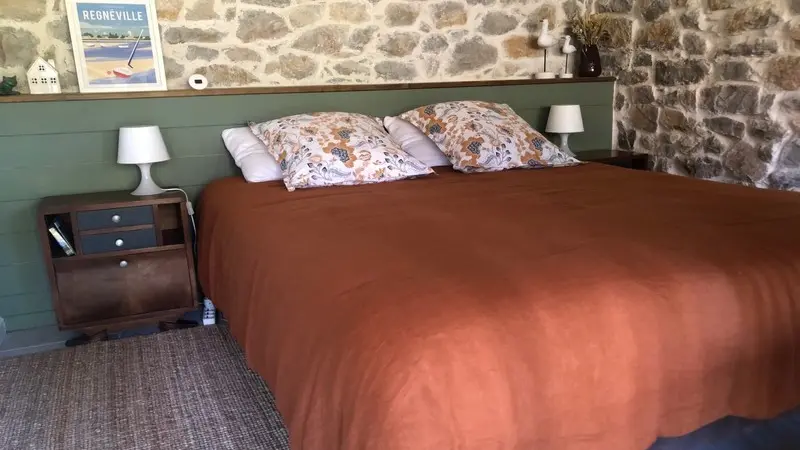 Chambres dhotes regneville sur mer larcheveque guylaine la Chambre d'à Côté (6)