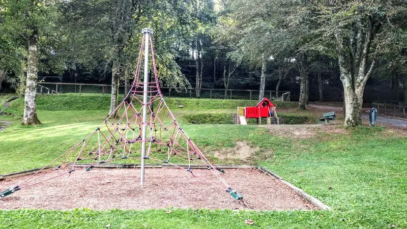 Equipements de loisirs coutances aires de jeux parc des sports (2)