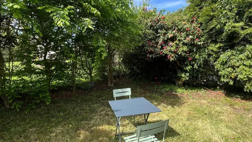 Jullou côté jardin