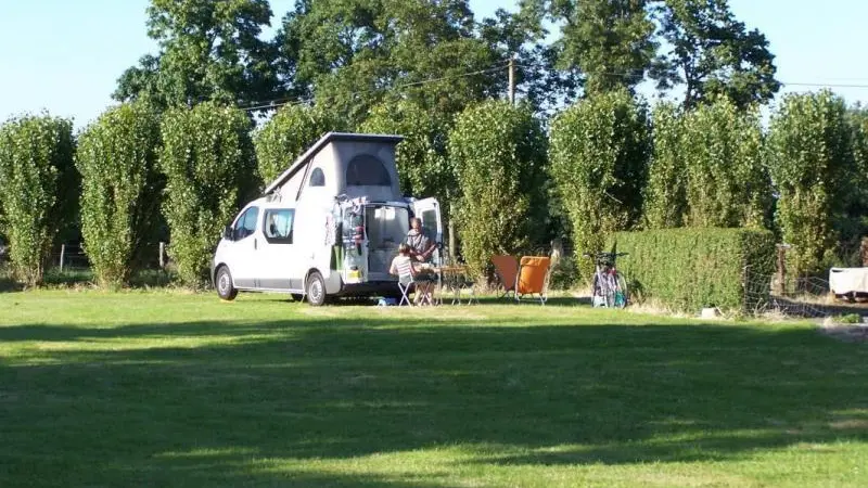 G6674-aire-naturelle-les-hauts-vents-bricqueville-sur-mer-1