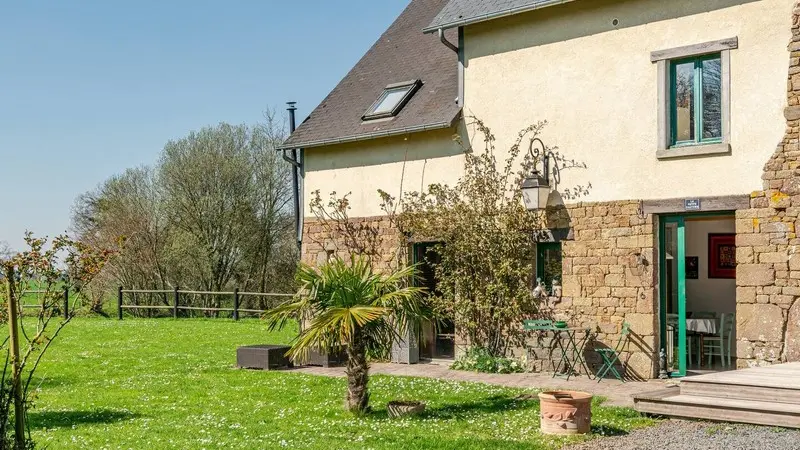 Gite notre dame de cenilly simonel joelle la petite vauterie (1)