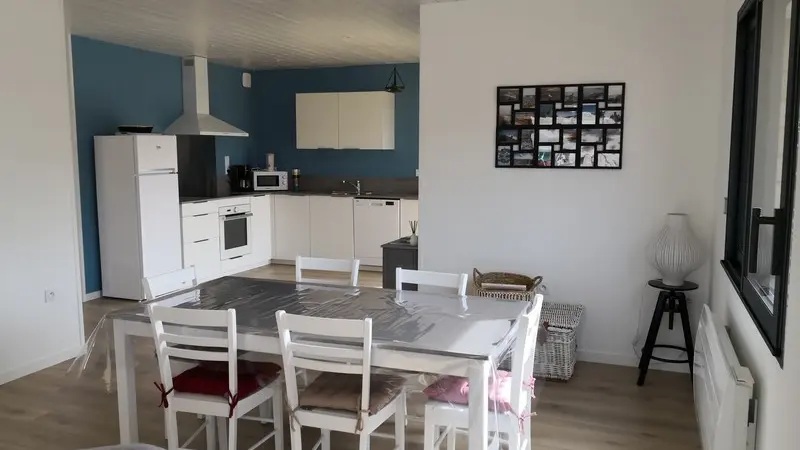 Gite-agon-coutainville-tandeo-annabelle-les-embruns-gite-3Chambre-1-Sejour-cuisine