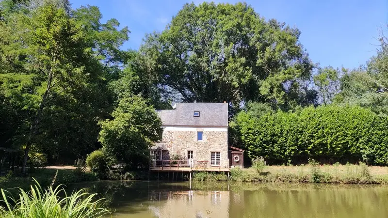 Gite courcy hecquard esther le petit moulin lakeside une (2)