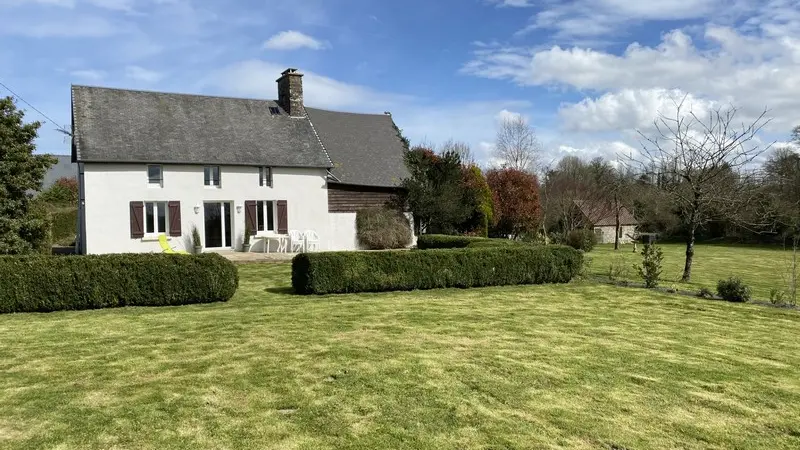 Gite lemesnil villeman la maison blanche lestrade serge (1)