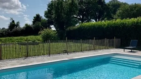 Gite saint sauveur villages la rondehaye le glatin stéphane céline maison sous les pommiers le petit gite (15)