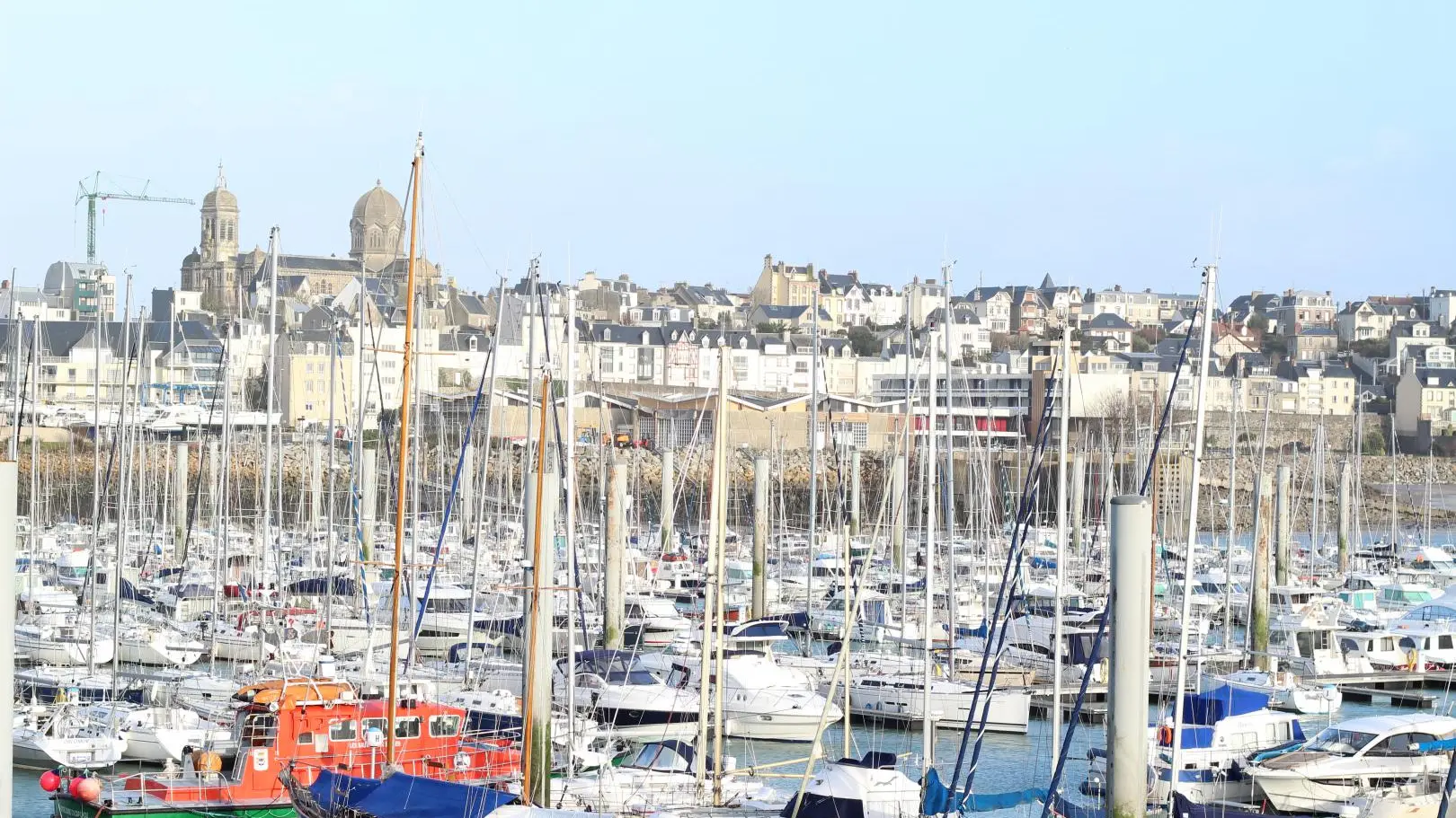 Les Embruns