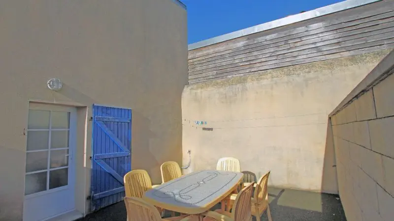 H8194-granville-saliot-6