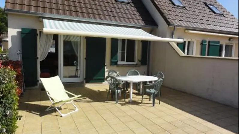 H8198-saint-martin-de-brehal-1