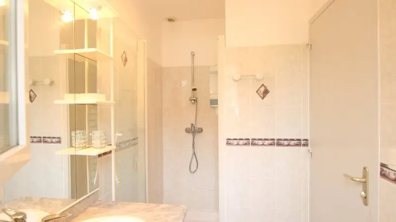 H8198-saint-martin-de-brehal-8