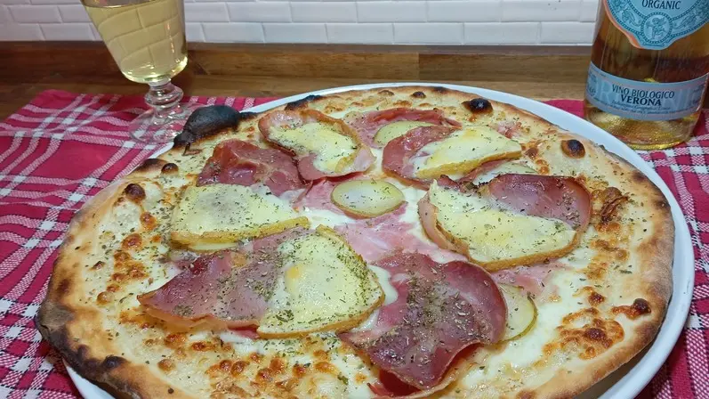 Pizzeria au grand large montmartin sur mer (7)