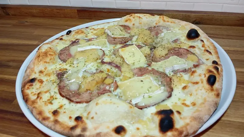 Pizzeria au grand large montmartin sur mer (8)