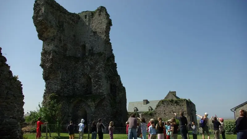 Regneville_Chateau medieval Groupe©CG50