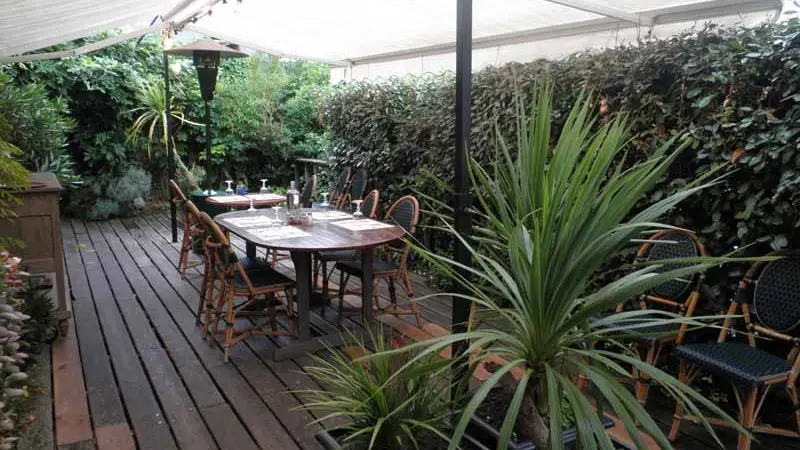 Regnéville Restaurant Le Jules Gommès Terrasse