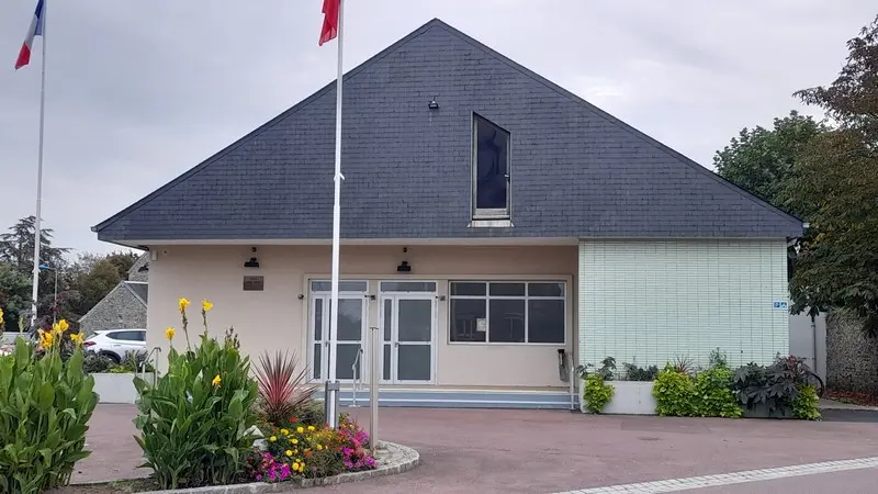 Salle des fêtes gouville sur mer (2)