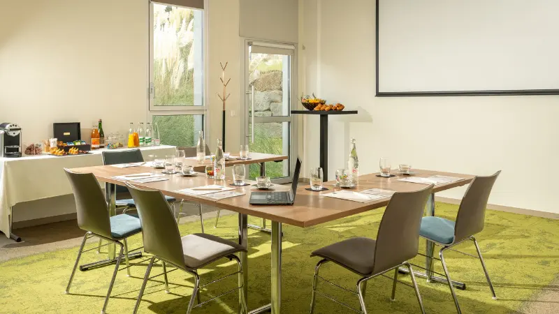 Design sans titre - o	Salle seminaire 2 - Hôtel de la Baie - Thalasso Previthal