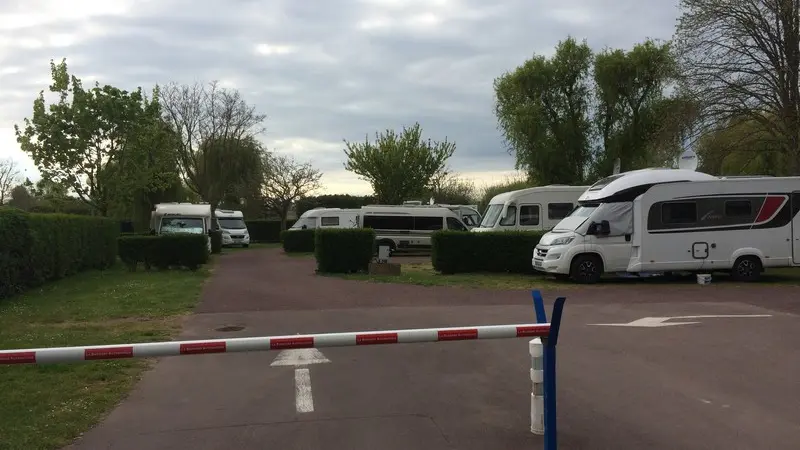 agon-coutainville-aire-camping-car (1)