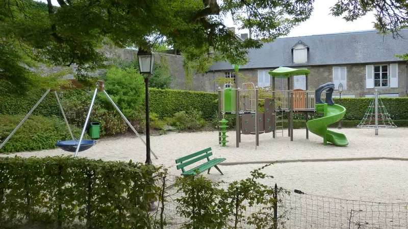 aire de pique nique jardin des plantes coutances (5)