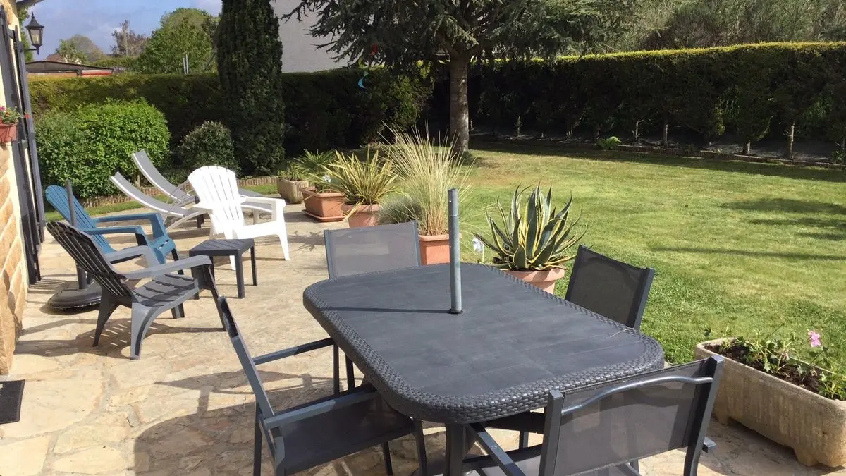 anctoville-sur-boscq-meuble-pichot-1