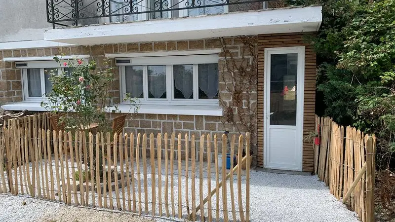 breville-sur-mer-gite-familial-la-bellevue-0