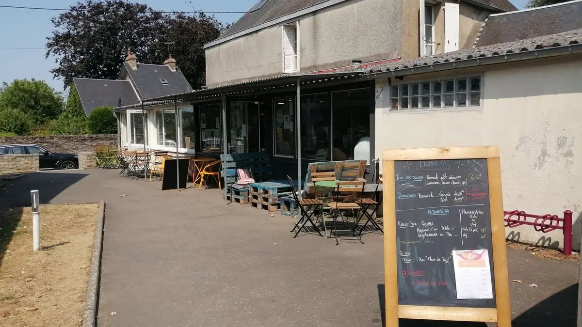 carolles-bar-associatif-almarita-6